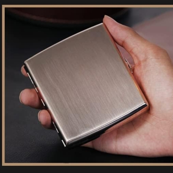 NEW! Vintage Style Marlboro Cigarette Or Money Card Case - Picture 4 of 6